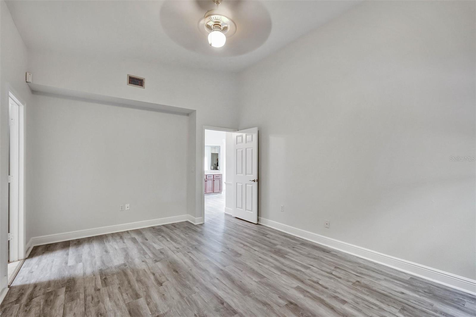 7861 PINE TRACE DR #7861 — photo 25