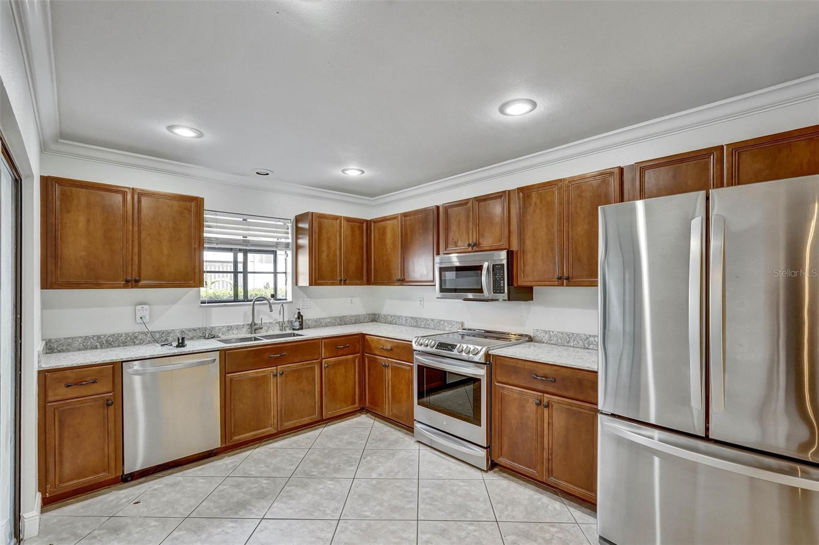 7861 PINE TRACE DR #7861 — photo 6