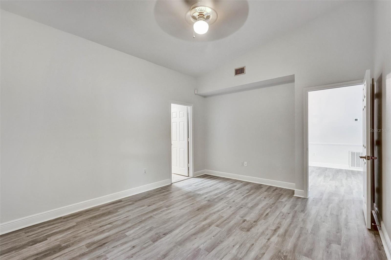 7861 PINE TRACE DR #7861 — photo 24