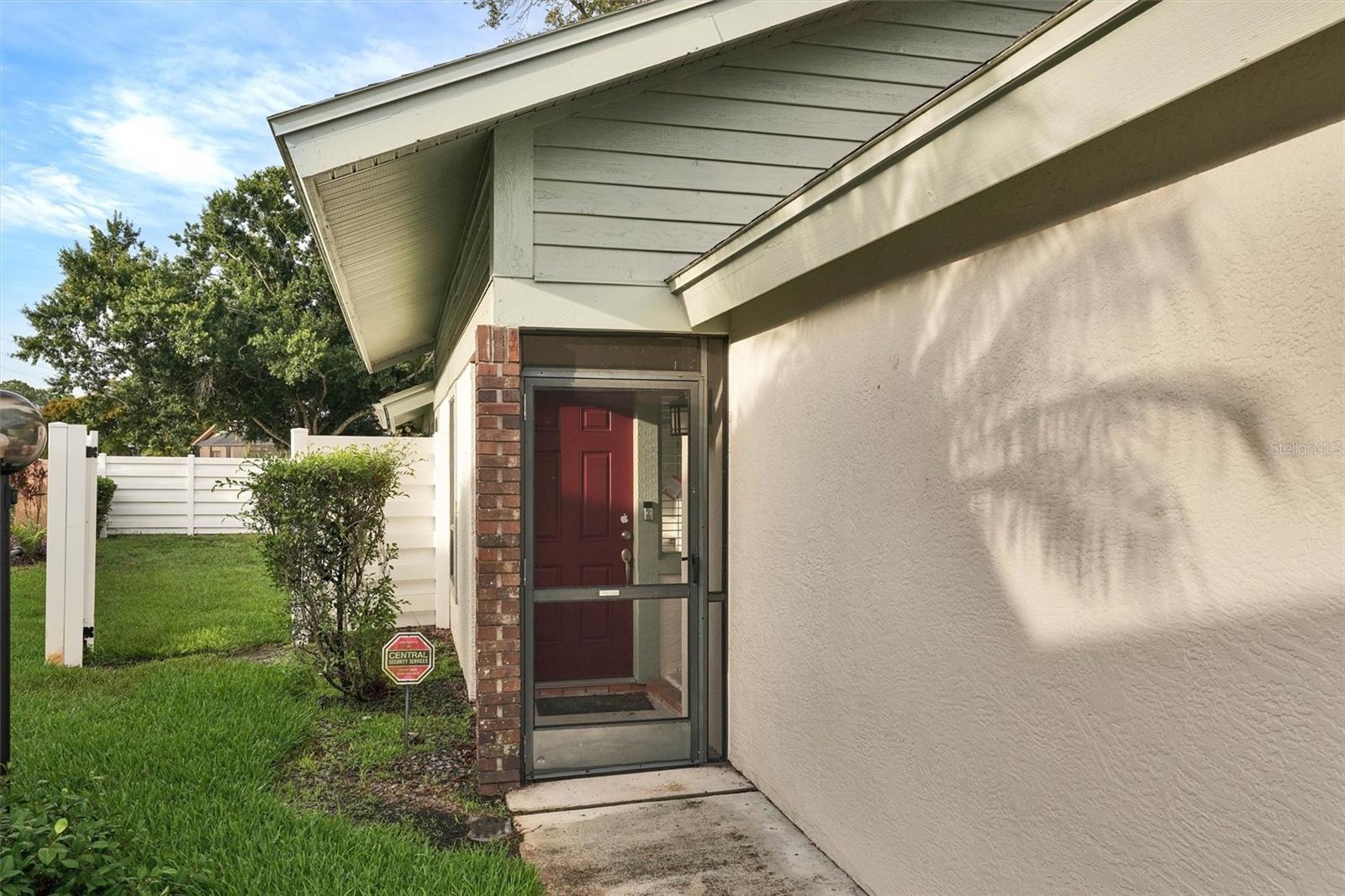 7861 PINE TRACE DR #7861 — photo 2