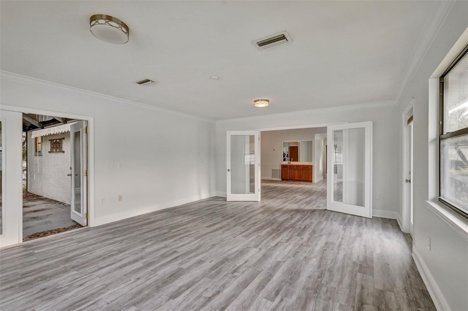 7861 PINE TRACE DR #7861 — photo 17