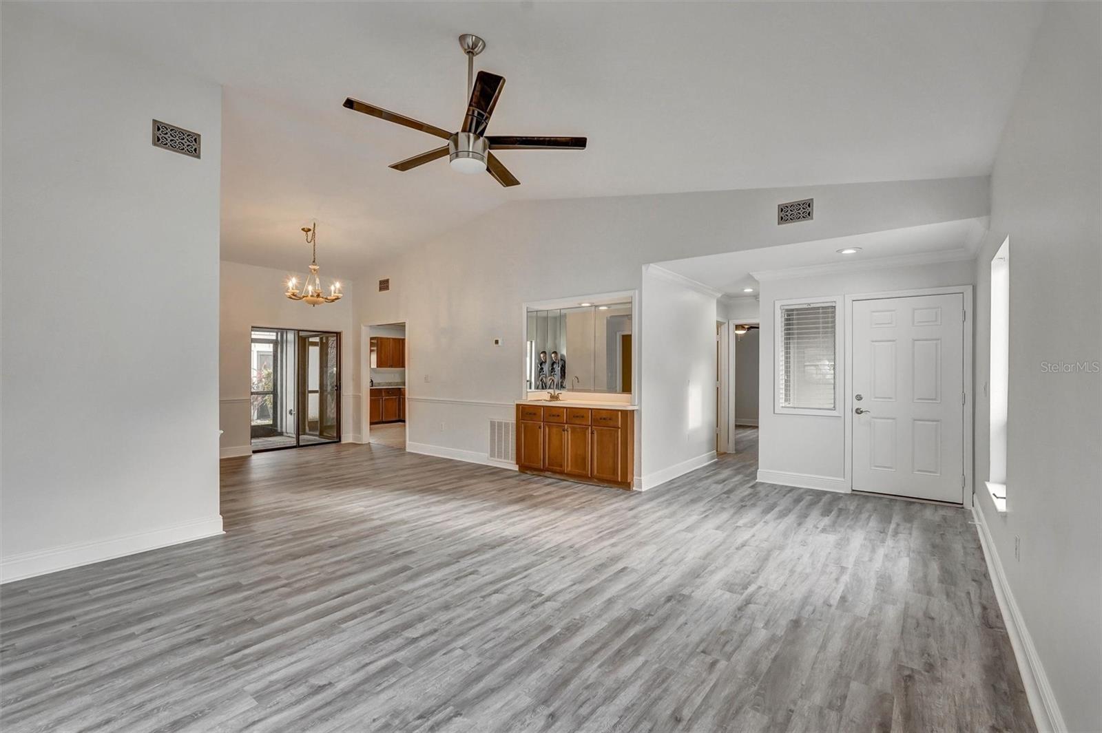 7861 PINE TRACE DR #7861 — photo 15