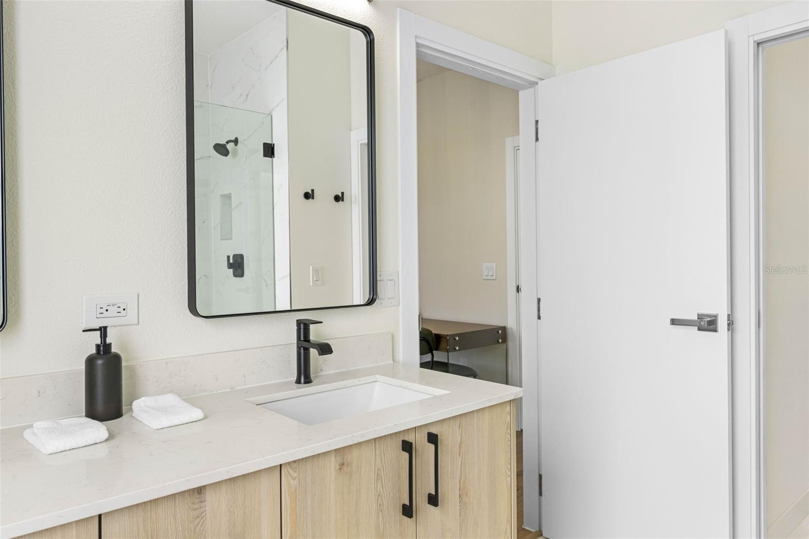 4340 VILLA ALINA CT — photo 32