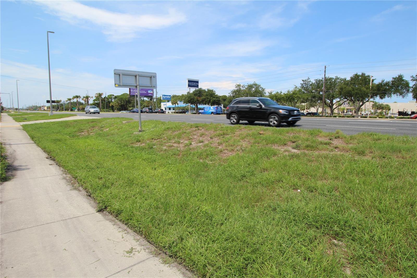 8900 US 19 HWY — photo 26