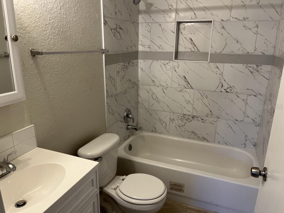 624 GOLDEN RAINTREE PL #624 — photo 9