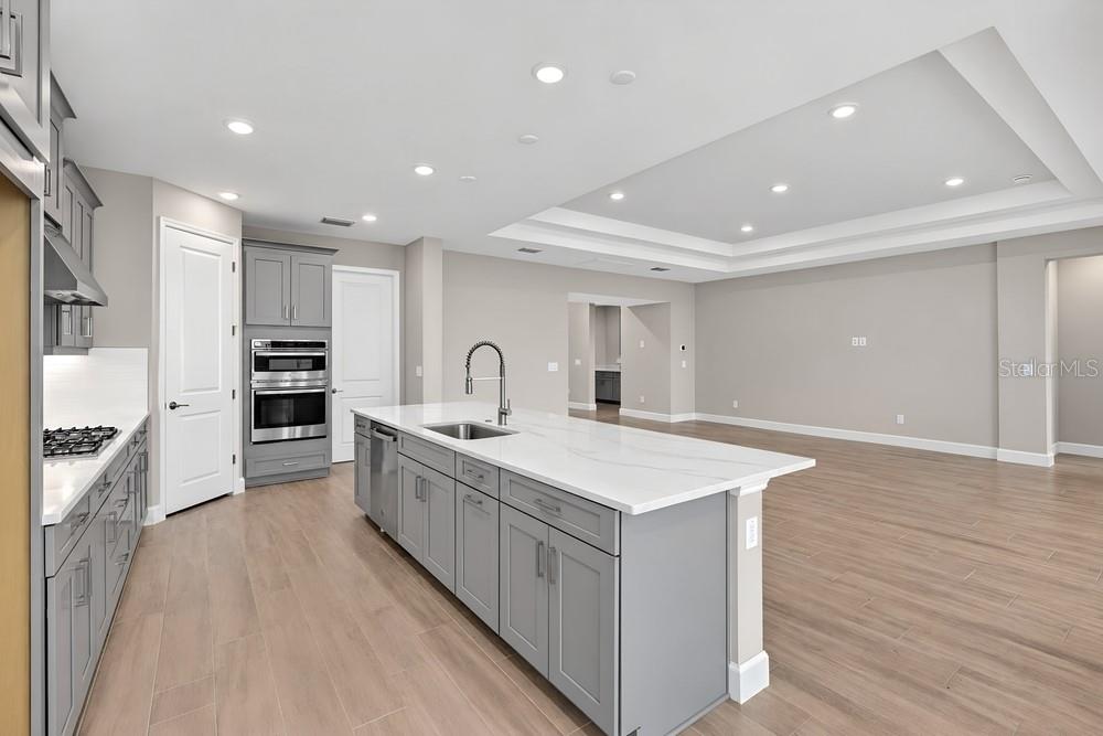 16240 ALPHA GROVE PL — photo 8