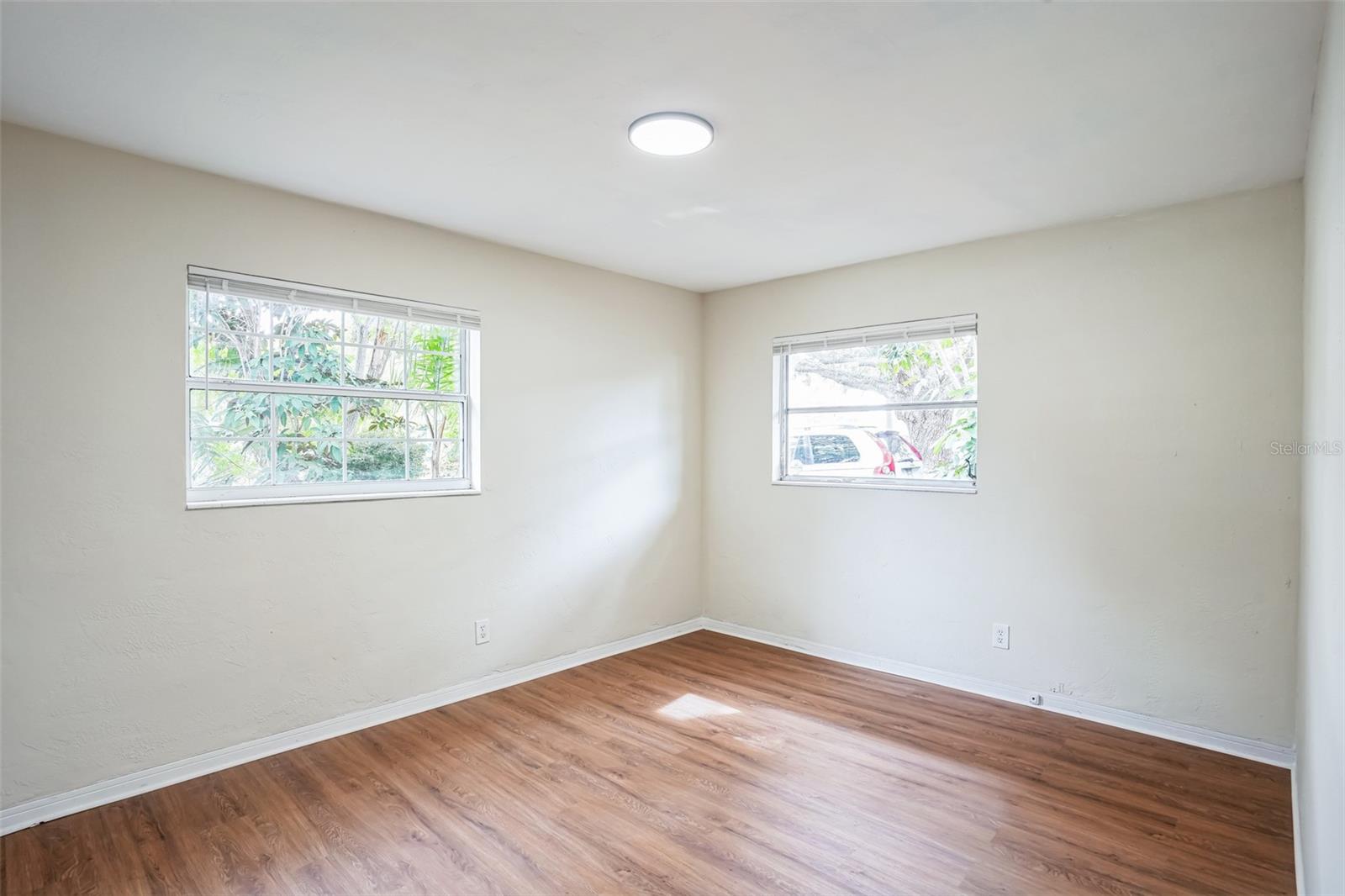 11357 116TH AVE — photo 15