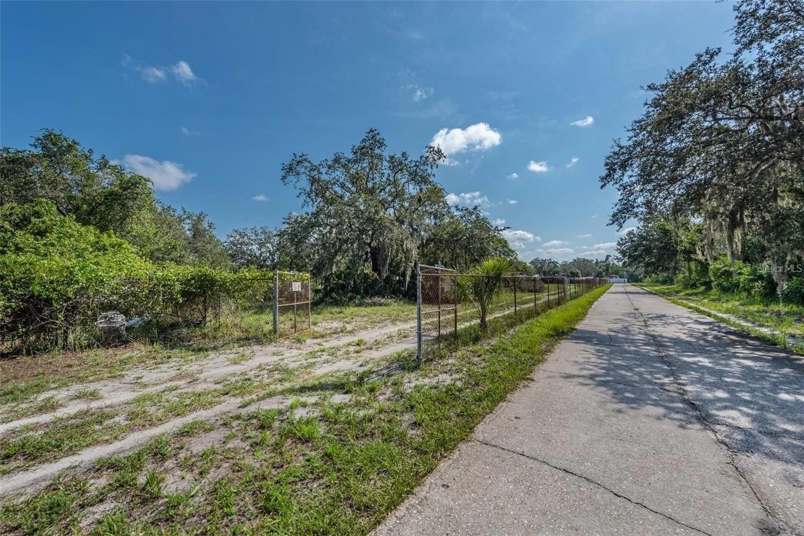 12154 BULLFROG CREEK RD — photo 3