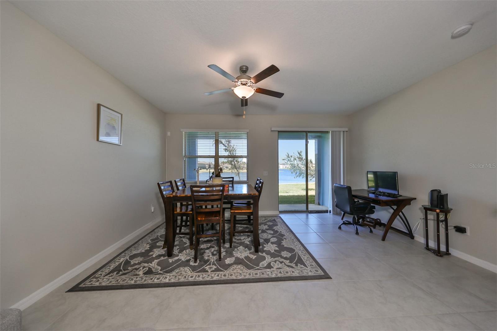 928 ROYAL EMPRESS DR — photo 21