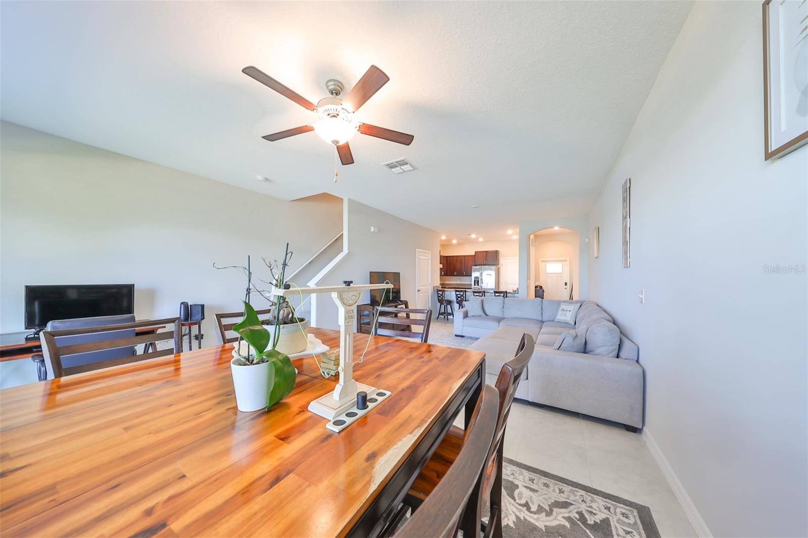 928 ROYAL EMPRESS DR — photo 14