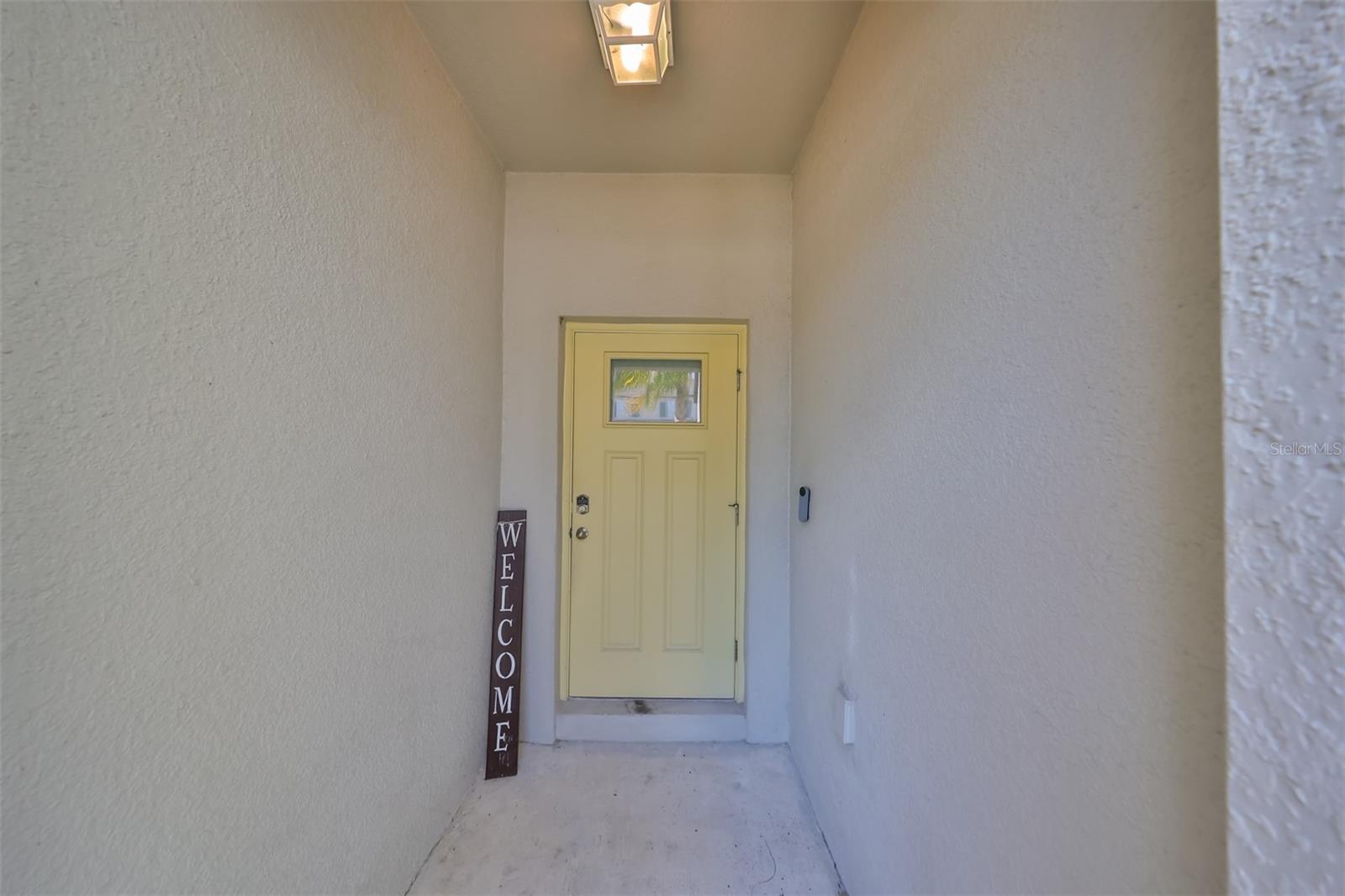 928 ROYAL EMPRESS DR — photo 7