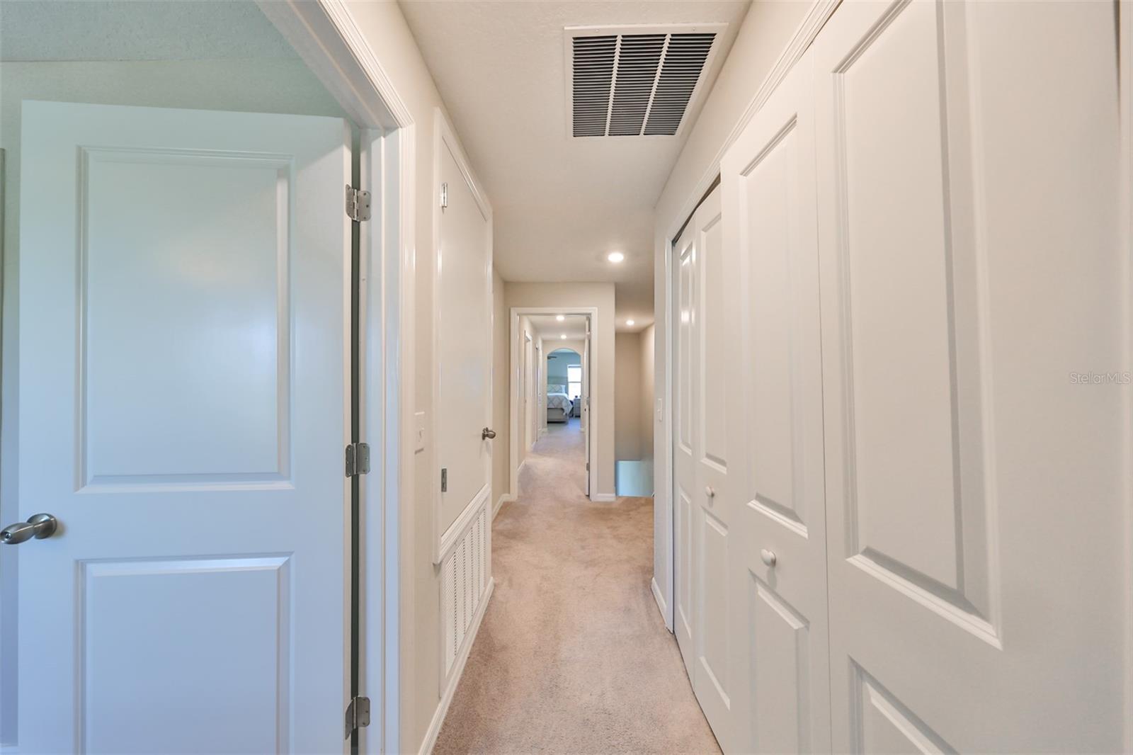 928 ROYAL EMPRESS DR — photo 31