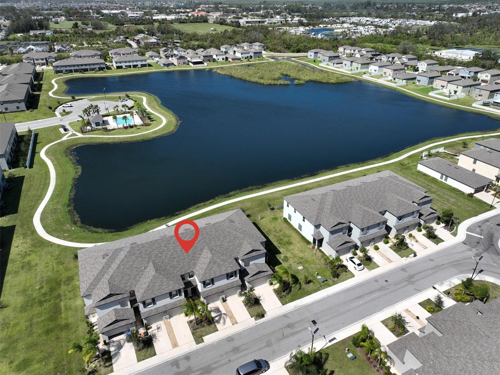 928 ROYAL EMPRESS DR — photo 4