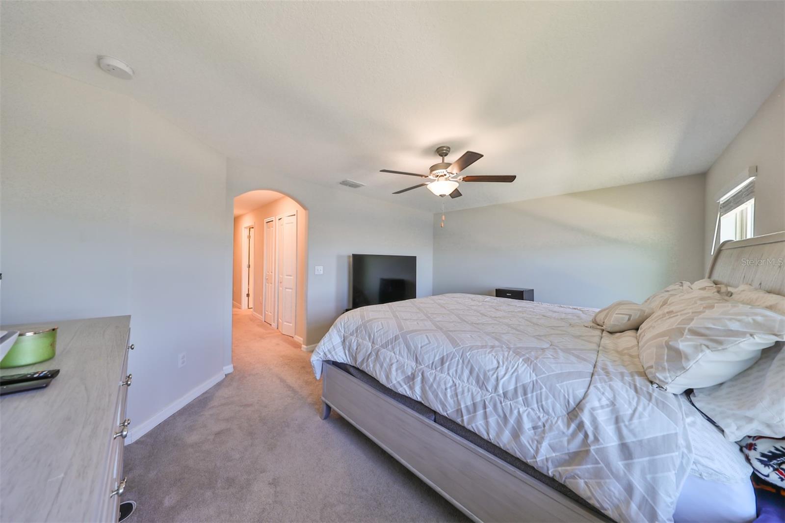 928 ROYAL EMPRESS DR — photo 25