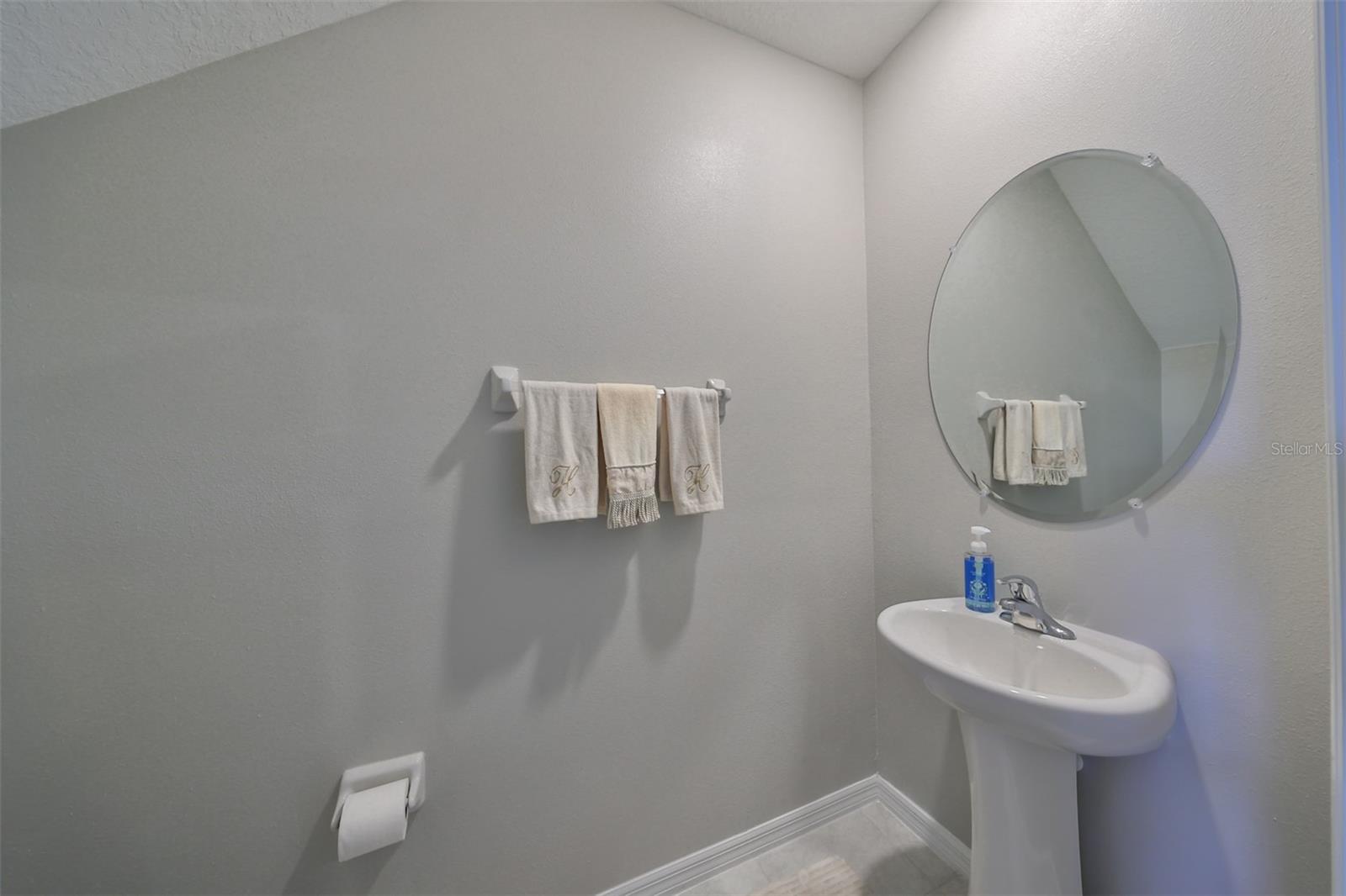 928 ROYAL EMPRESS DR — photo 22