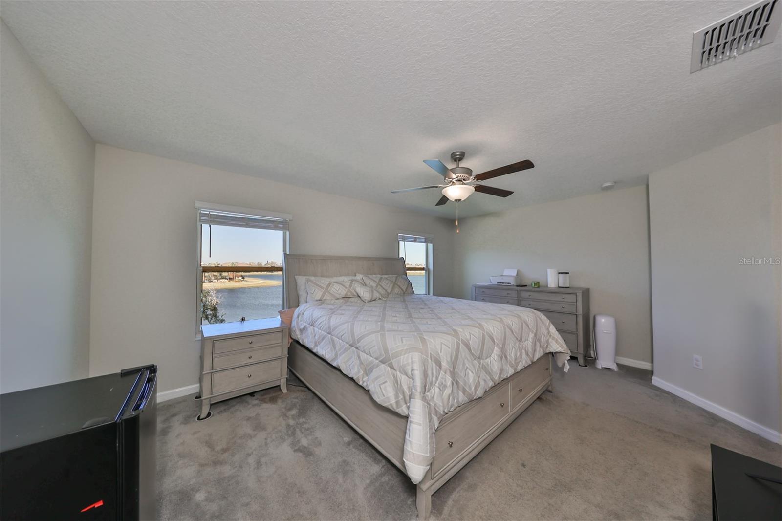 928 ROYAL EMPRESS DR — photo 24