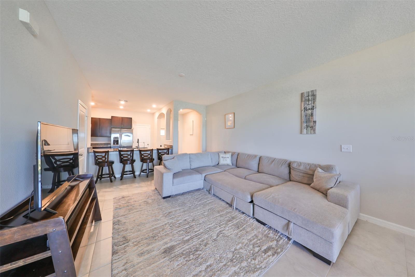 928 ROYAL EMPRESS DR — photo 16