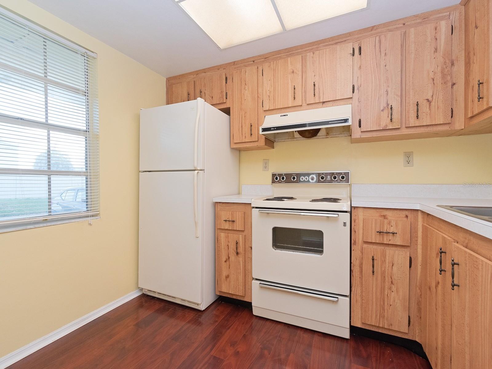 2465 NORTHSIDE DR #906 — photo 5
