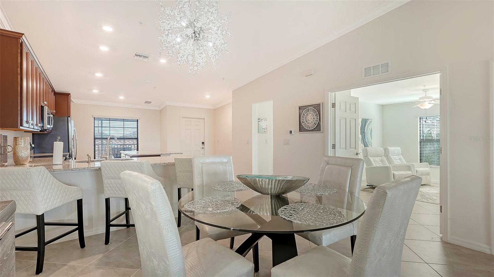 5710 PALMER CIR #201 — photo 18