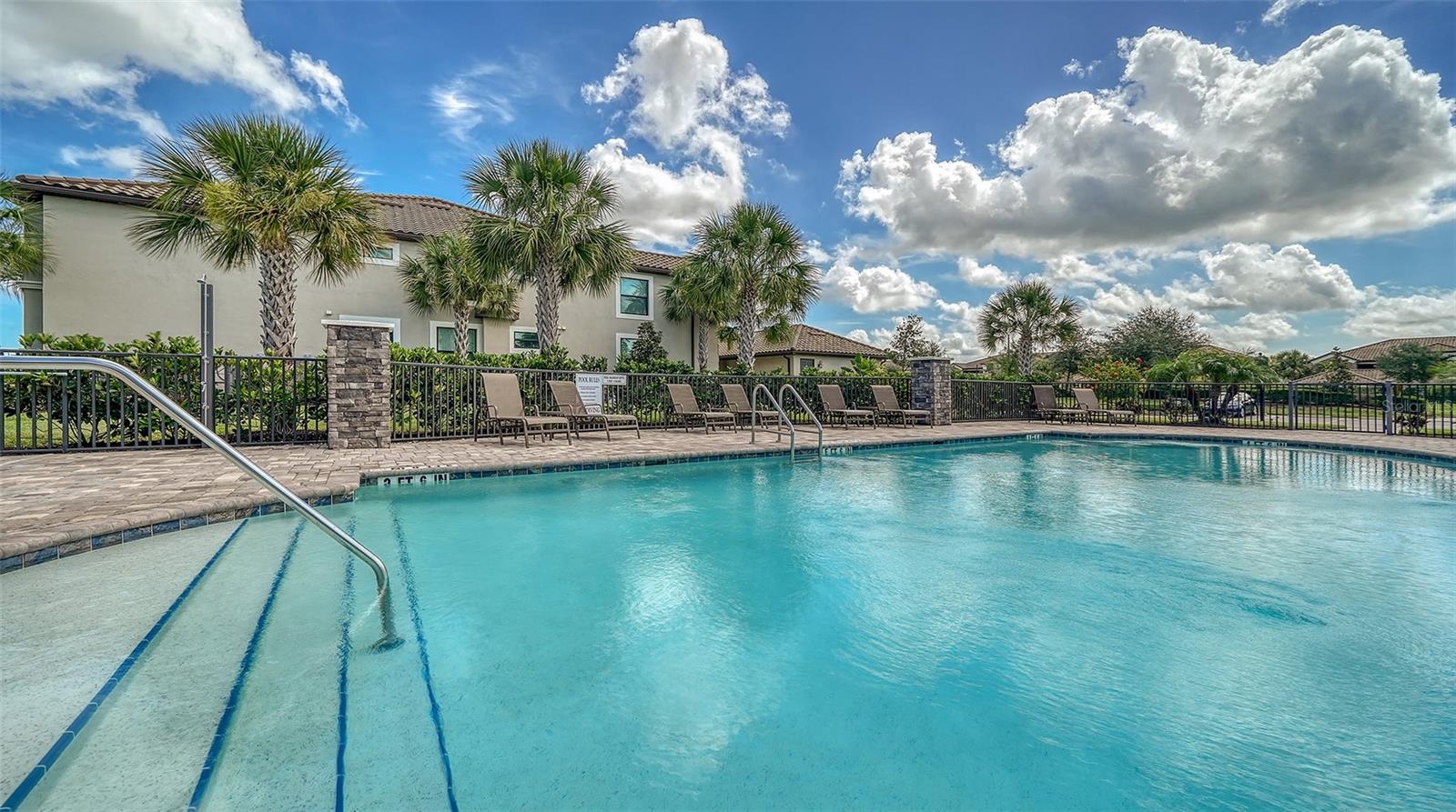 5710 PALMER CIR #201 — photo 52