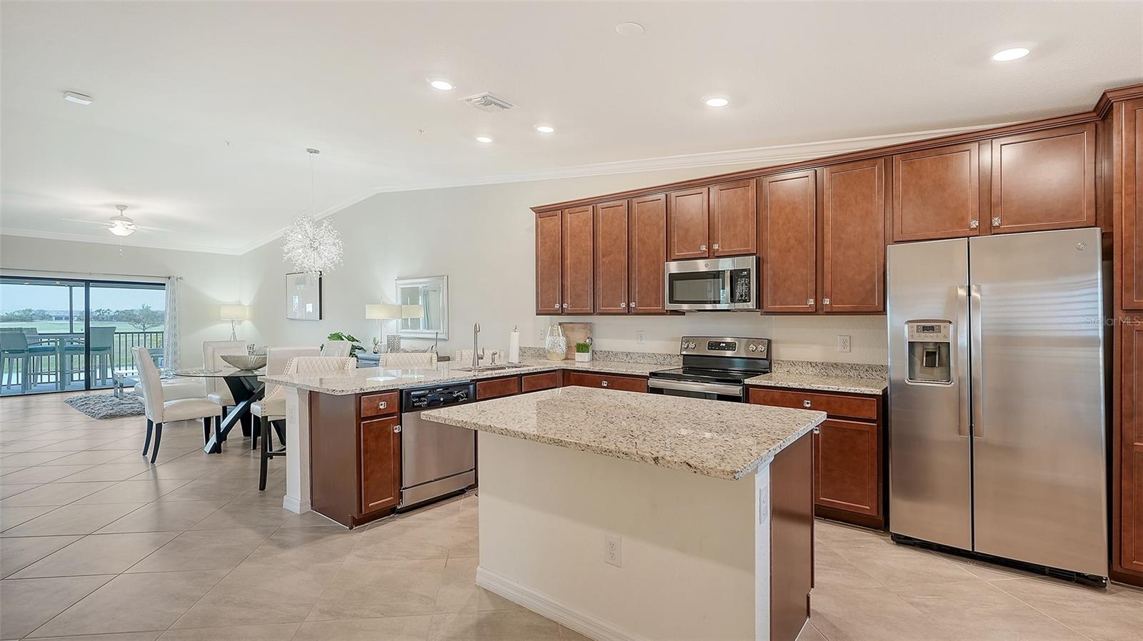 5710 PALMER CIR #201 — photo 21