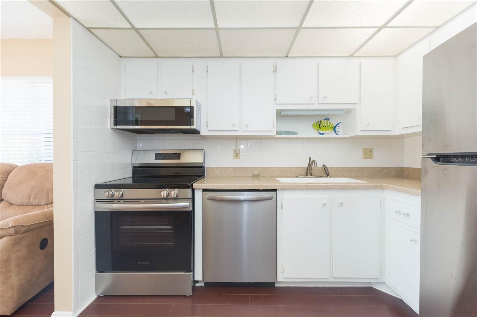 315 30 AVE W #B201 — photo 11