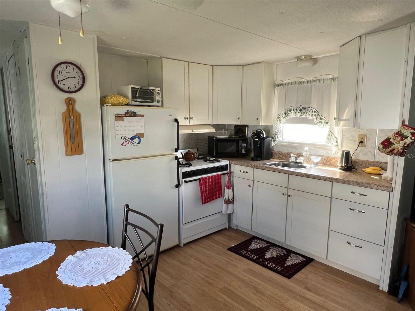 12674 SEMINOLE BLVD #C6 — photo 4