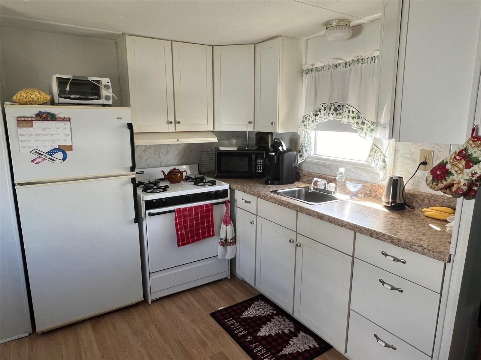 12674 SEMINOLE BLVD #C6 — photo 5