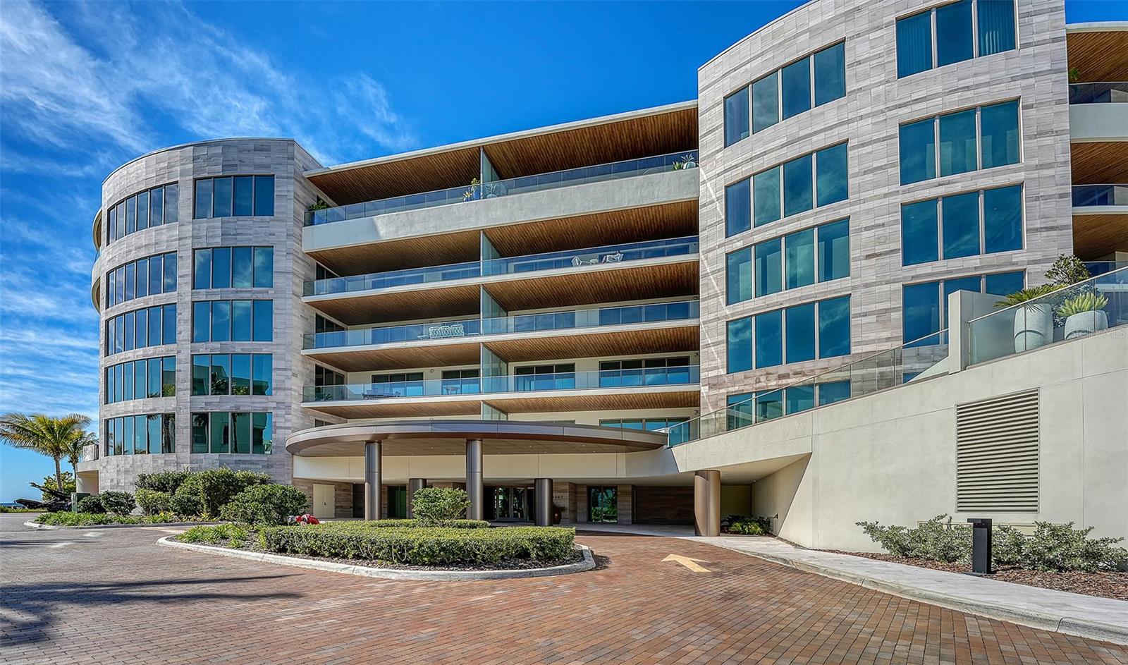 1561 GULF OF MEXICO DR #403 — photo 3