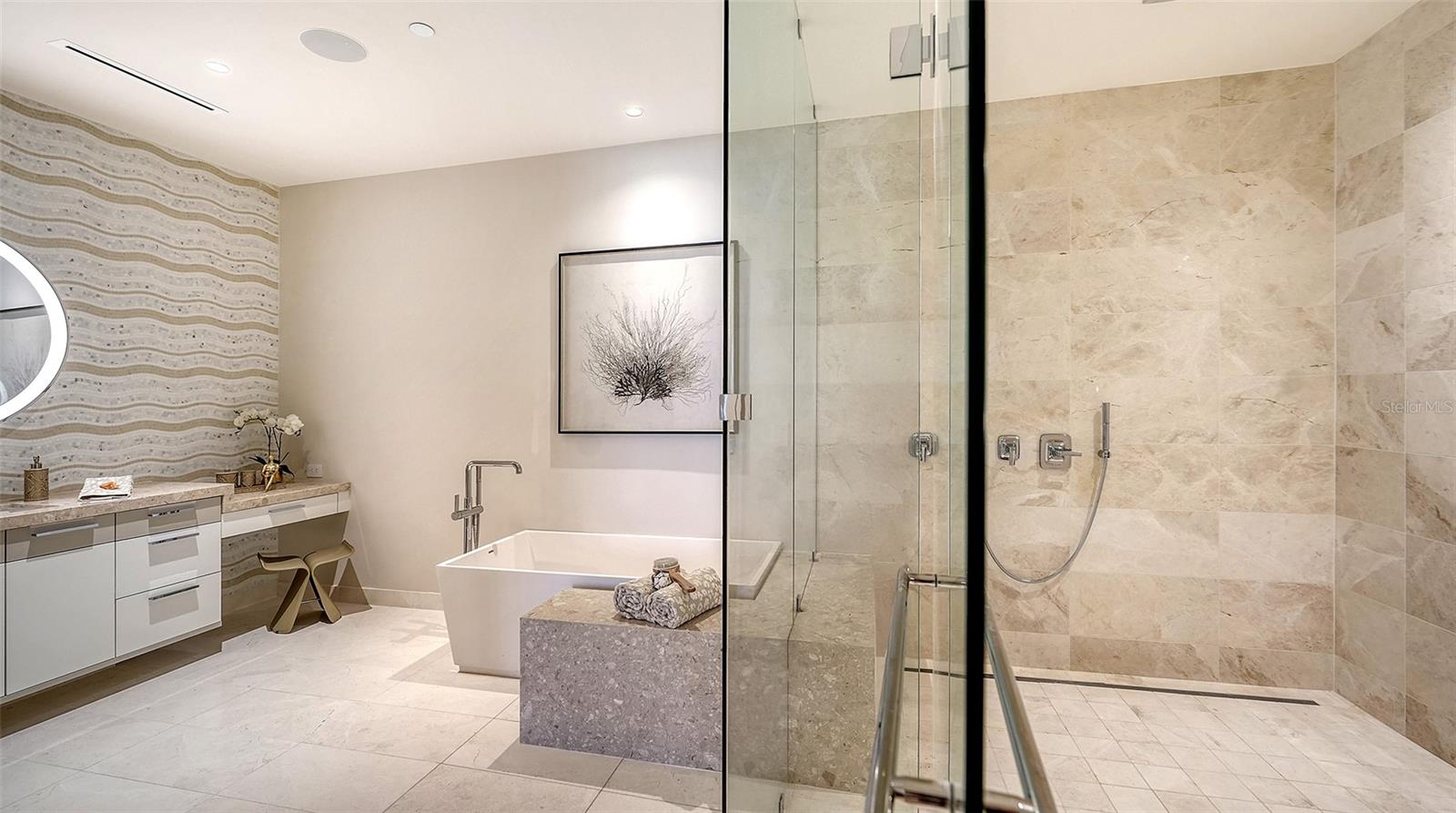 1561 GULF OF MEXICO DR #403 — photo 37