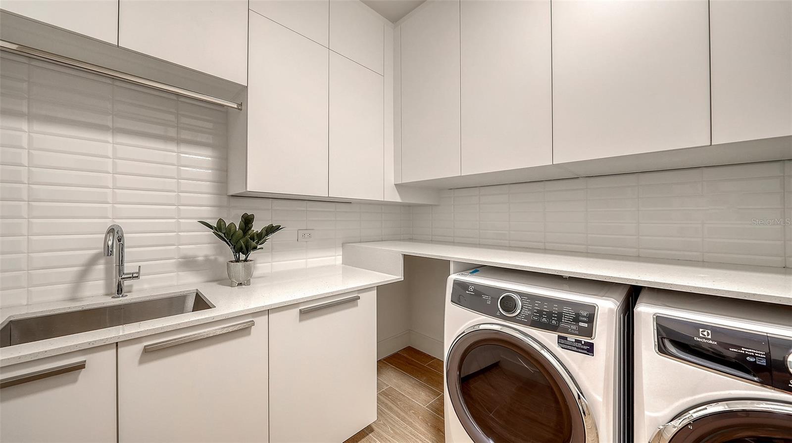1561 GULF OF MEXICO DR #403 — photo 49