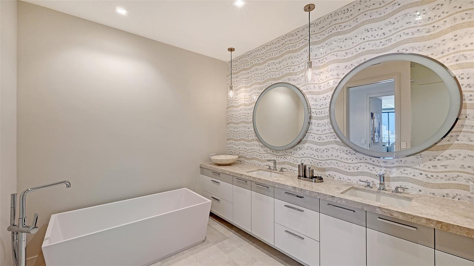 1591 GULF OF MEXICO DR #413 — photo 16
