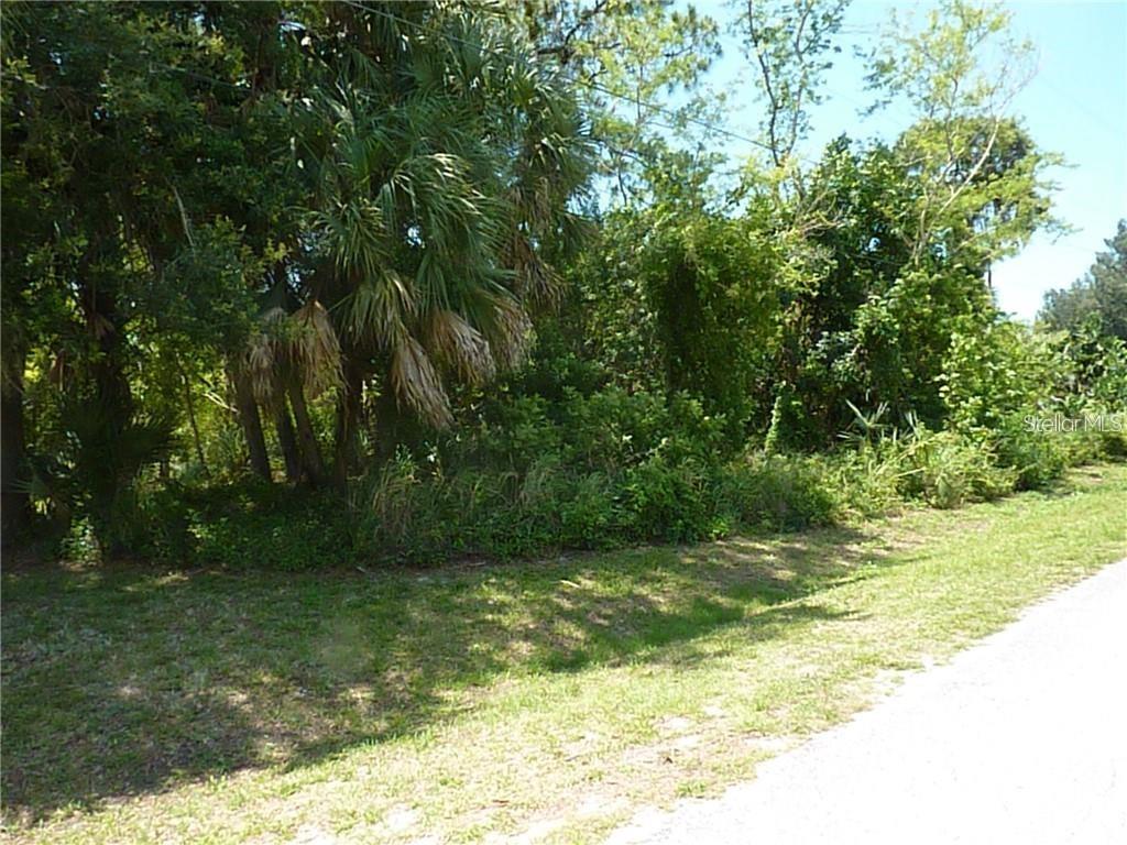 MANATI AVE — photo 3
