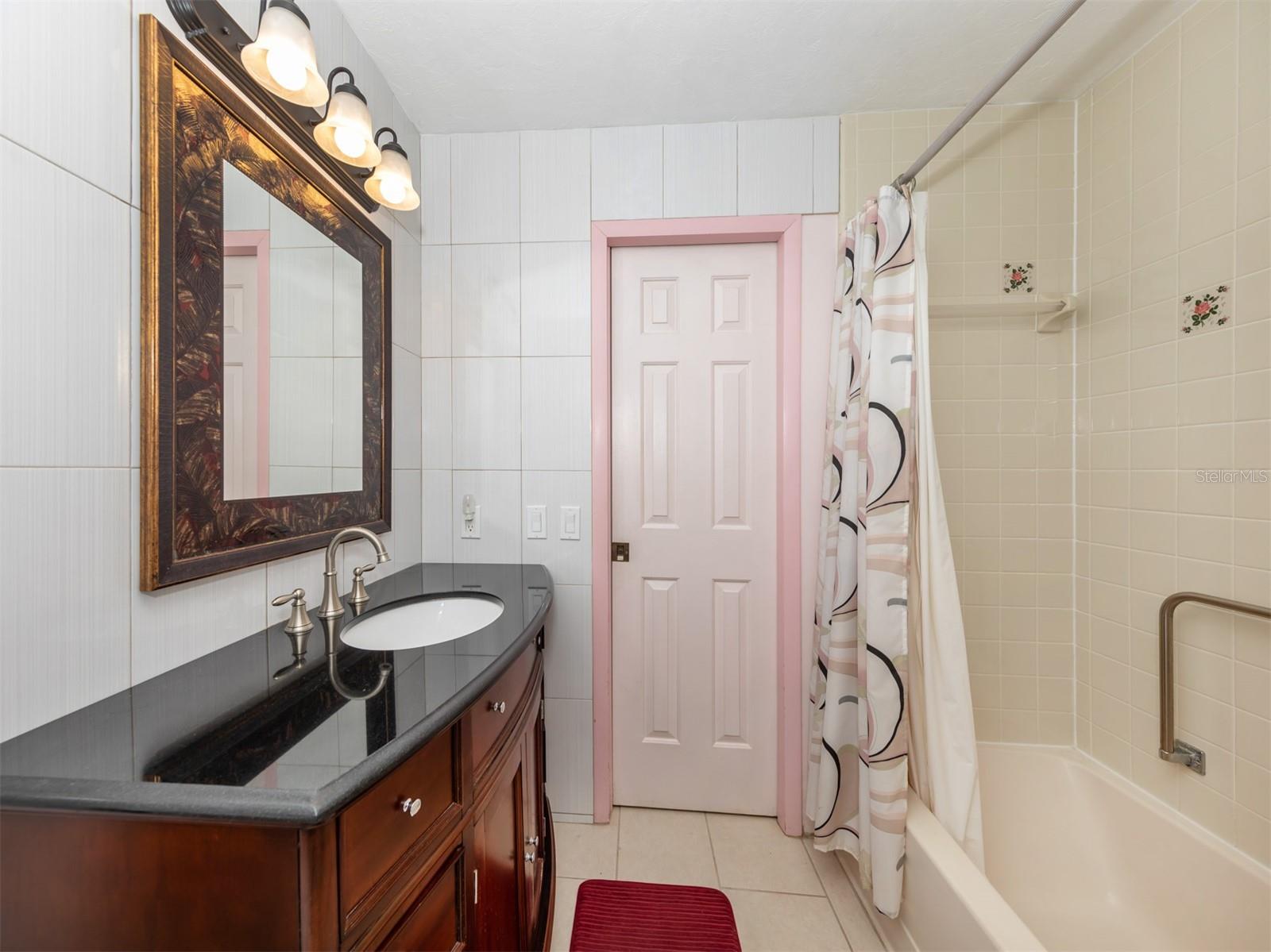 628 LA JOLLA CIR — photo 10