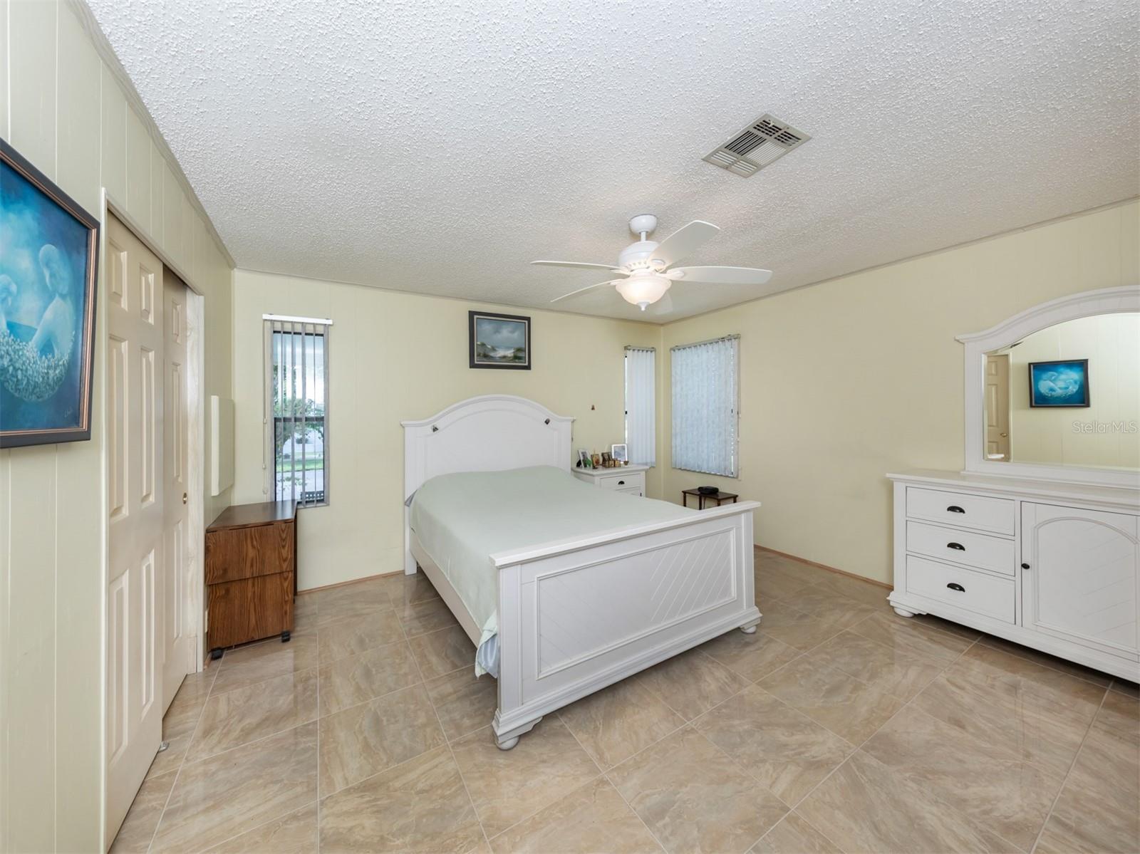 628 LA JOLLA CIR — photo 11