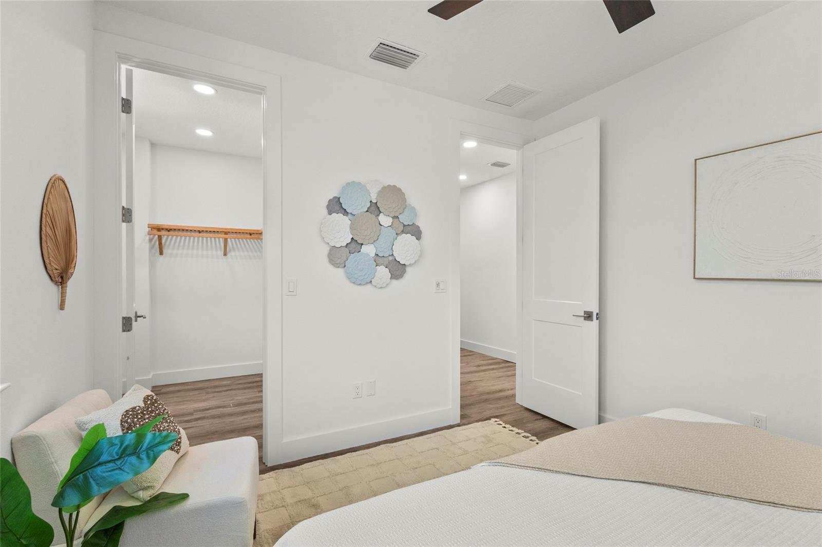 217 S SHADE AVE — photo 35