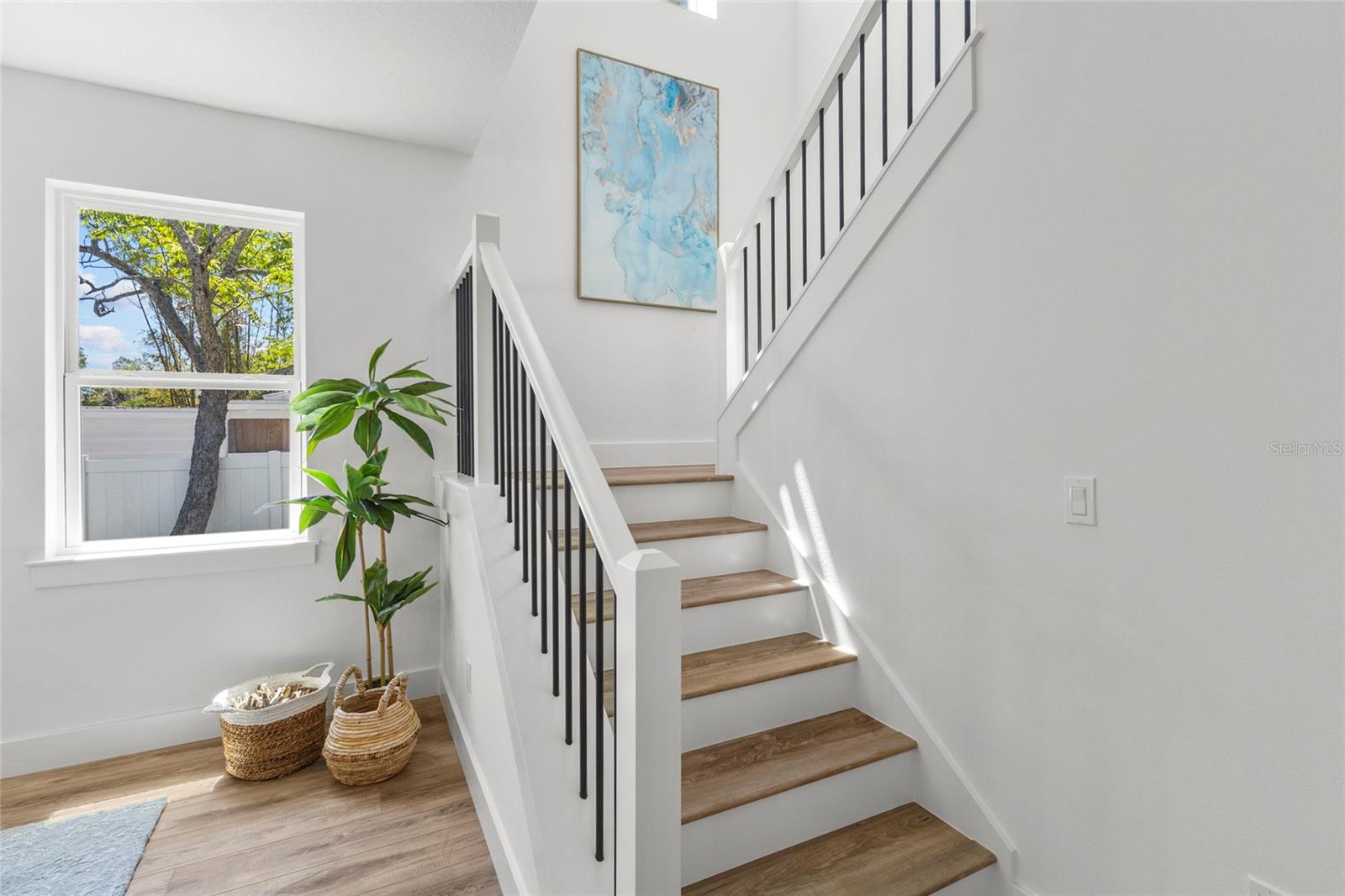 217 S SHADE AVE — photo 32