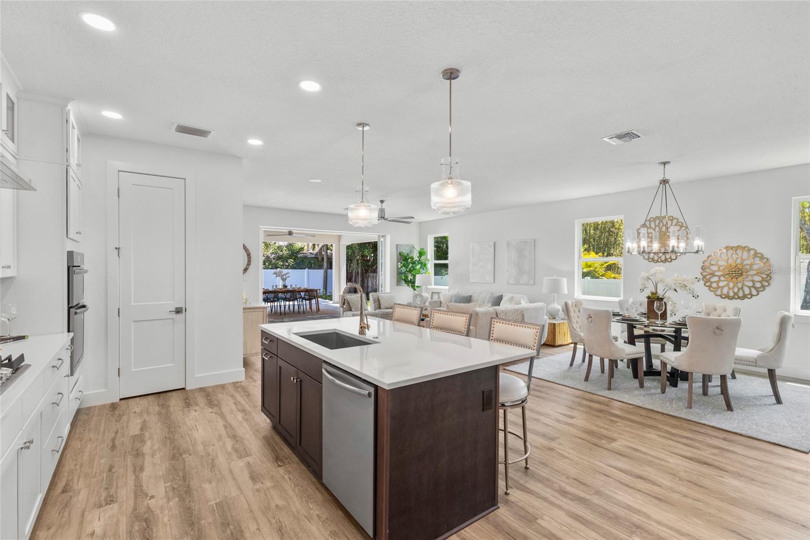 217 S SHADE AVE — photo 12