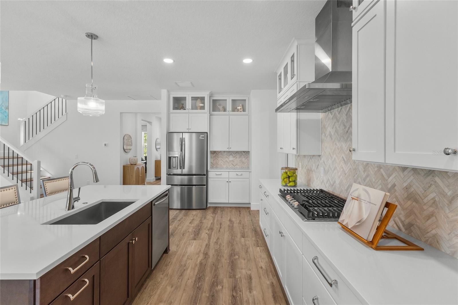 217 S SHADE AVE — photo 9