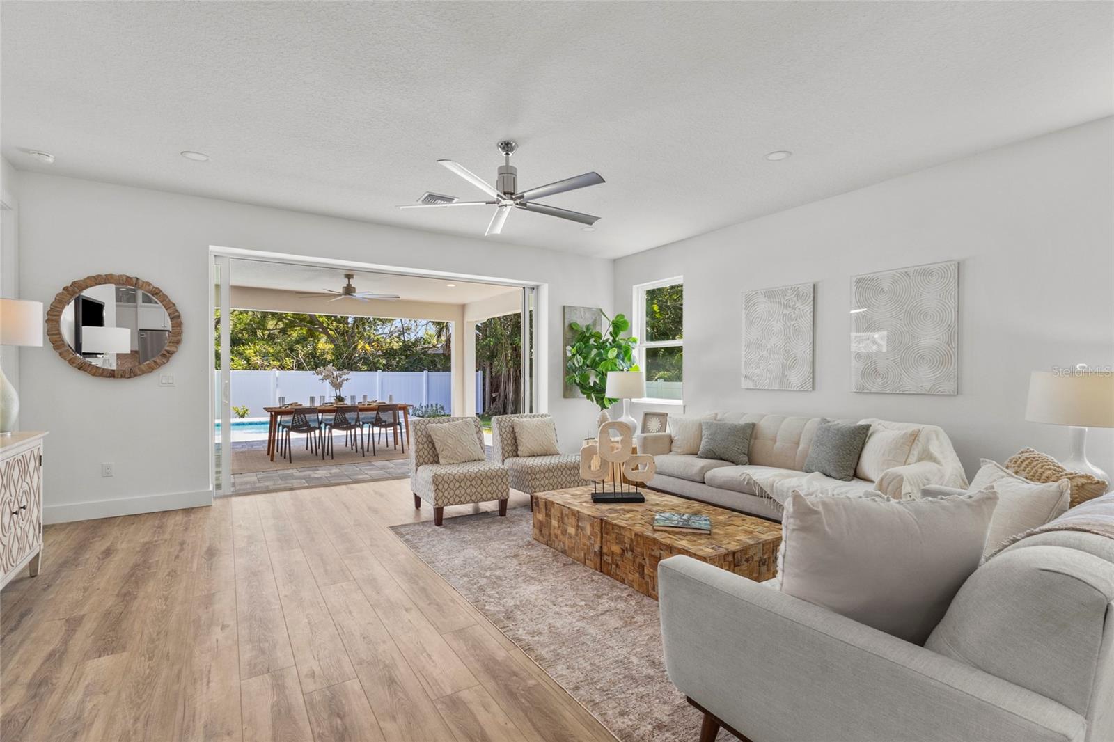 217 S SHADE AVE — photo 15
