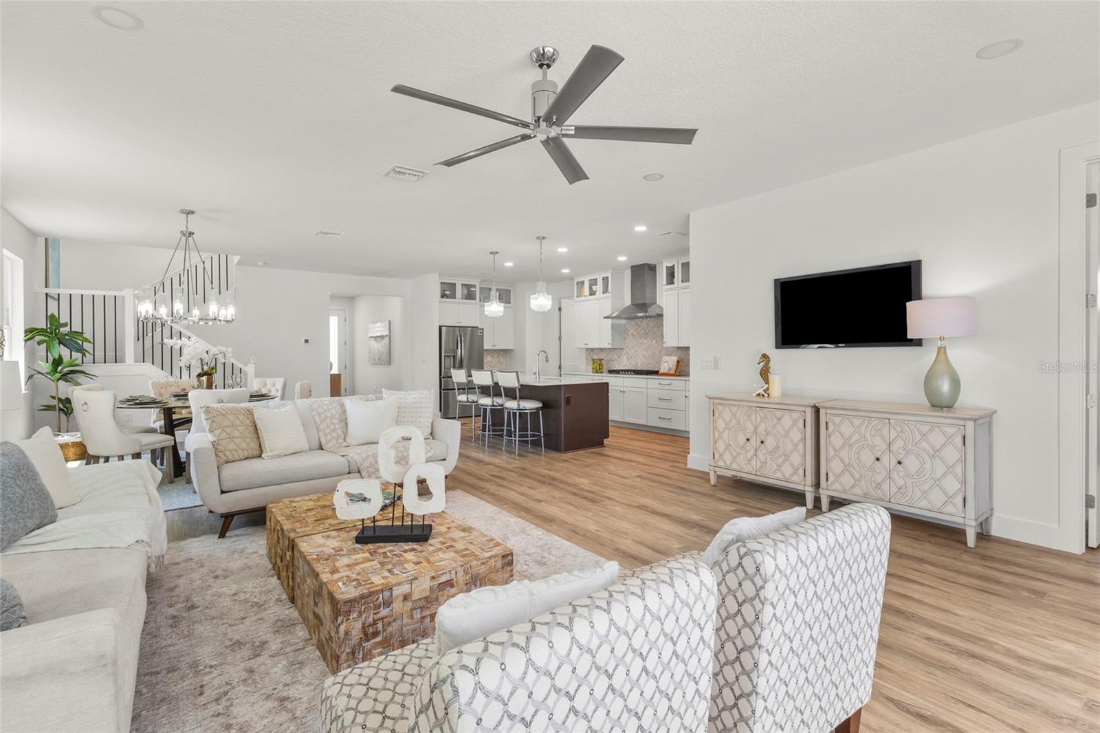 217 S SHADE AVE — photo 17