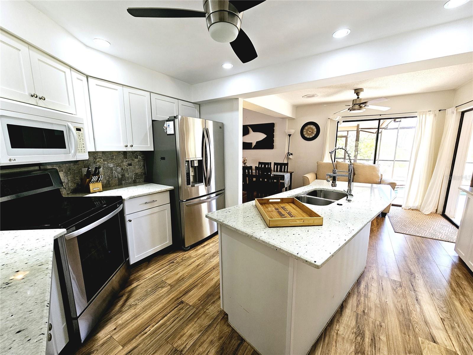 2411 BELLE RD — photo 10