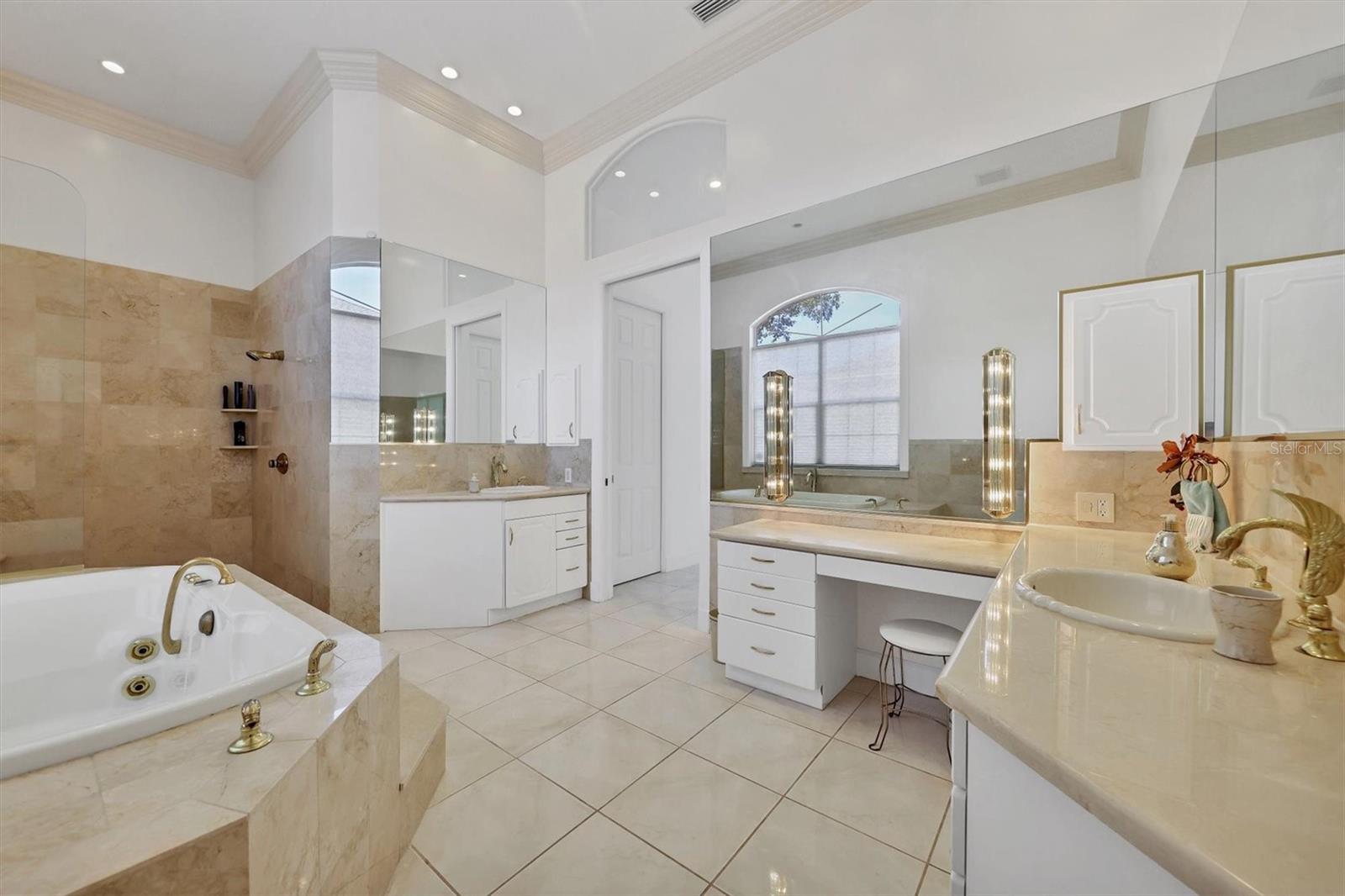 5331 SIESTA COVE DR — photo 13