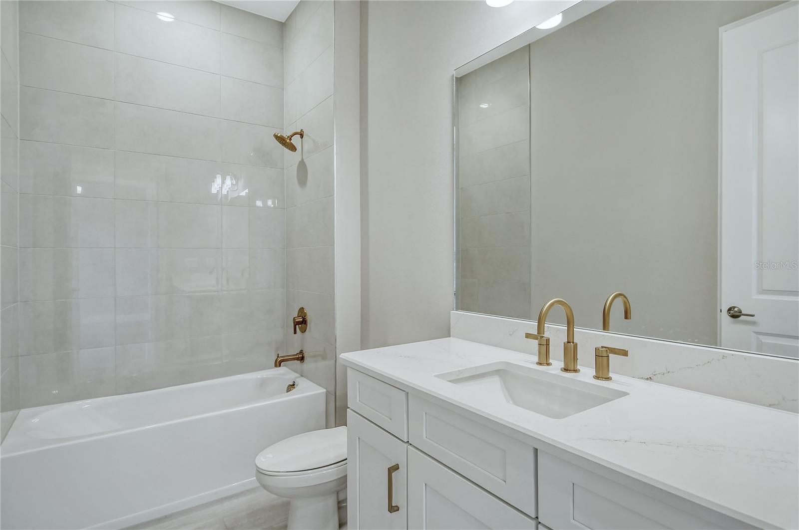 15625 SAN LAZZARO AVE — photo 43
