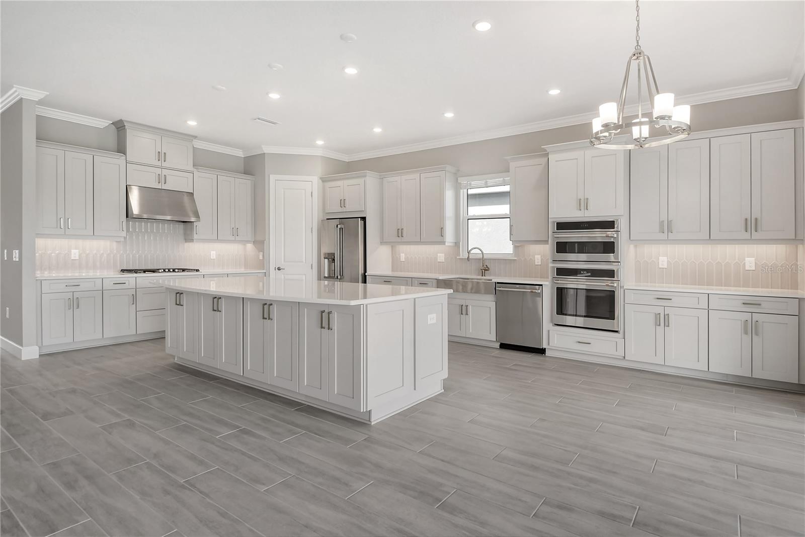 15625 SAN LAZZARO AVE — photo 16