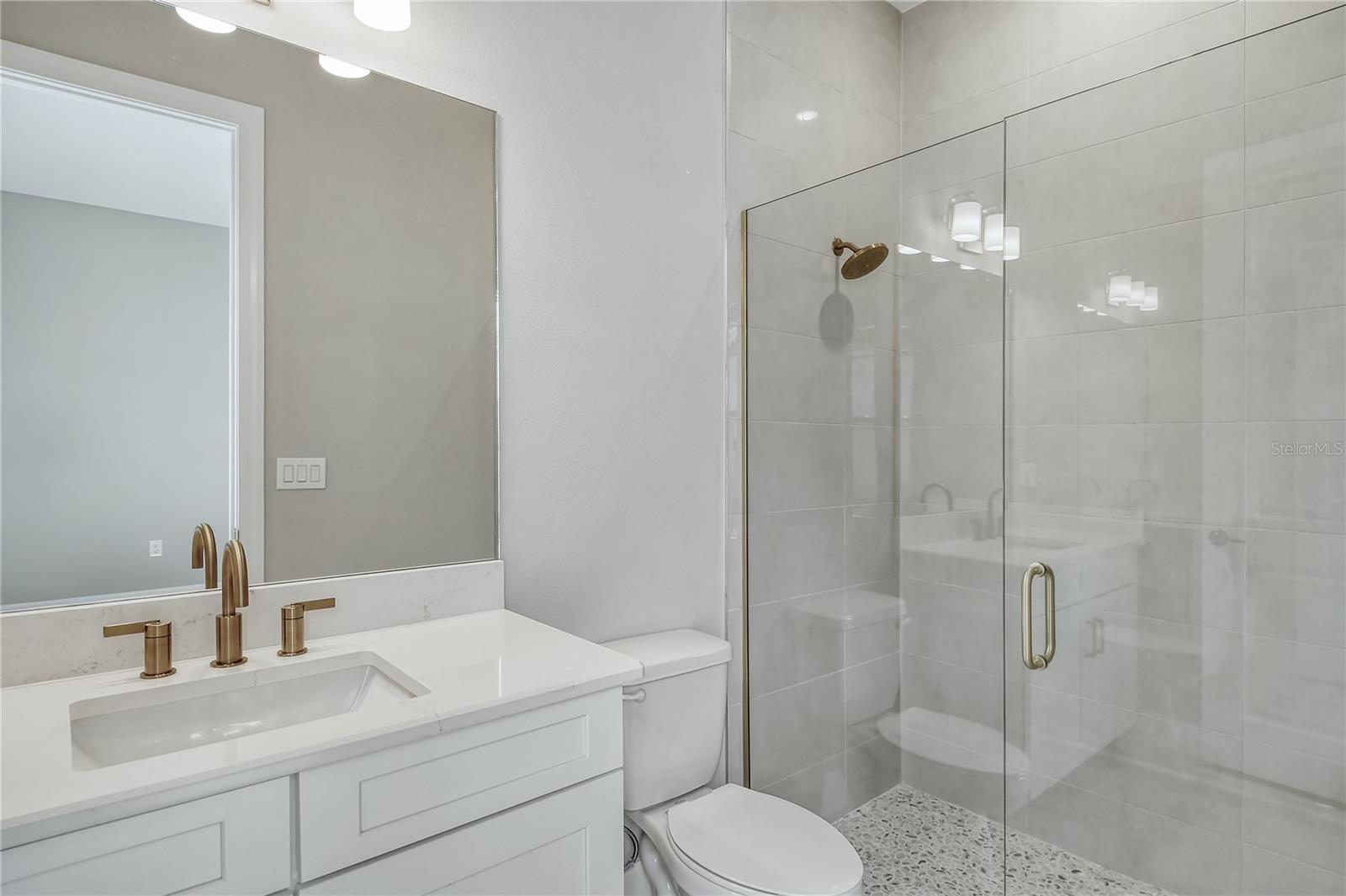 15625 SAN LAZZARO AVE — photo 40