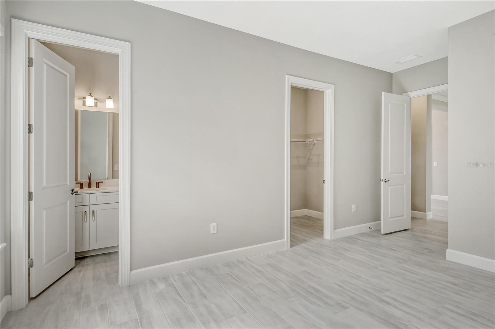 15625 SAN LAZZARO AVE — photo 39
