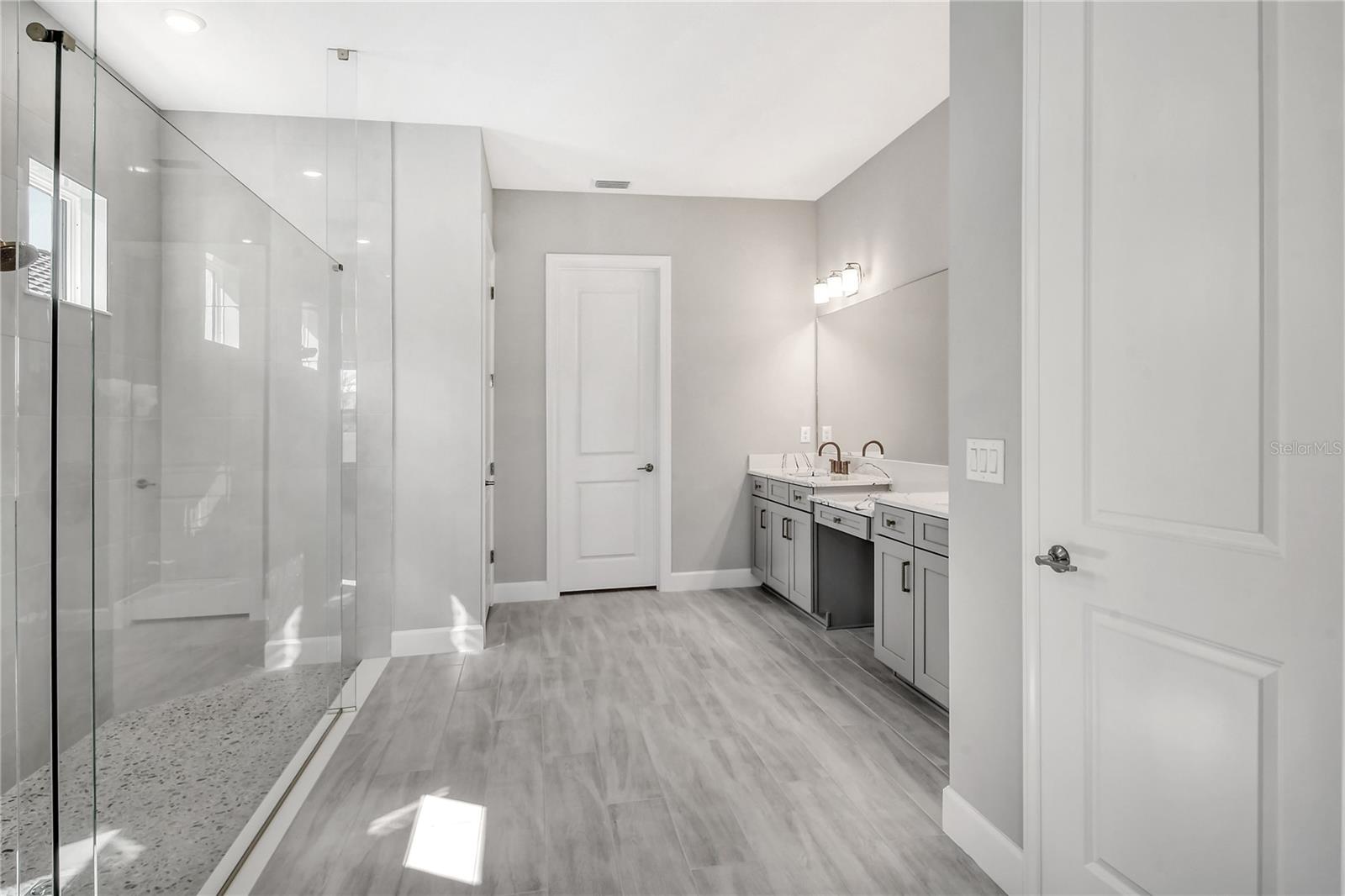 15625 SAN LAZZARO AVE — photo 34