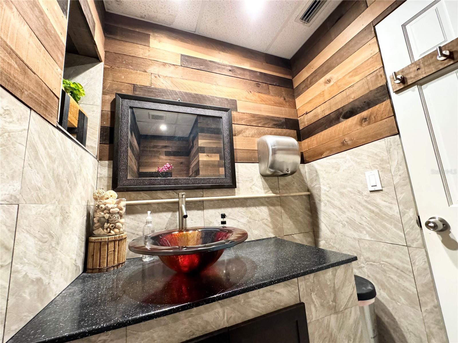 3080 BEE RIDGE RD — photo 15
