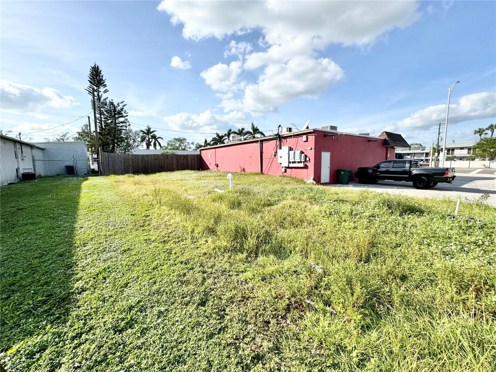 3080 BEE RIDGE RD — photo 21